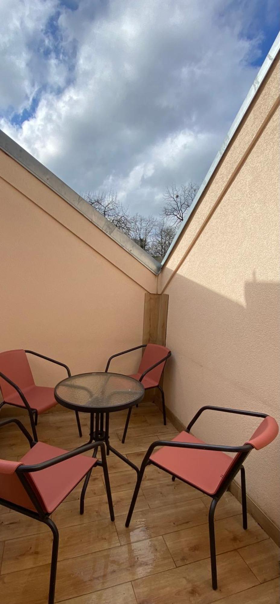 Apartman Kuga Mikulov Esterno foto